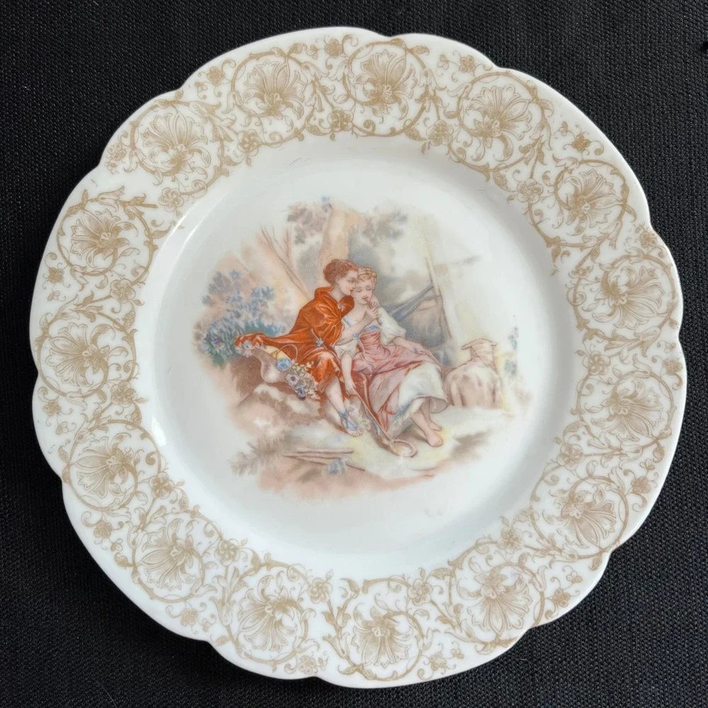 LS&S Carlsbad S Austria Porcelain Scalloped Plate Courting Couple Gold 7.75